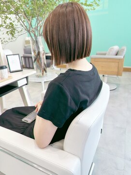 ユーフォリア(Euphoria.) ユーフォリア大人可愛いタイトボブ