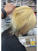 ウルフカット・ブリーチカラー・抜きっぱなし・ブロンドヘア