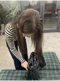 オリーブブラウン