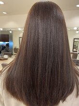 日々のダメージをケアする。DEUX こだわりのトリートメント