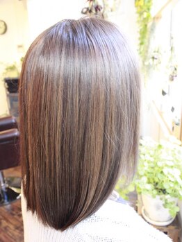 ルコ(RUCO)の写真/あなたの髪質を見極めて、あなたに合ったカラーをご提案♪ダメージレスで艶やかな仕上がりに―。