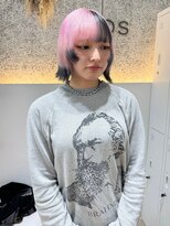 オプス 大名店(Ops)&nbsp;ホワイトピンク×ブラックのデザインカラー