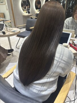 ジーナ 福岡天神(Zina) 艶髪/美髪/髪質改善【Zina福岡天神】