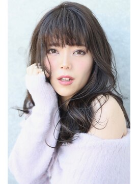 フリーラ 表参道(freera) ちょい厚めバングのフェザーロング