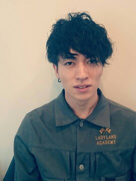 ブリランチン アイチダイガクマエ(Brilliantine Aichidaigakumae) 波打ちマッシュ