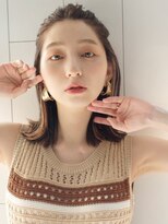 お団子アレンジ_オリーブカラーハイライトカラー_98048