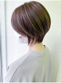 丸みが可愛い大人丸みショート 白髪ぼかしハイライト入りby柴立