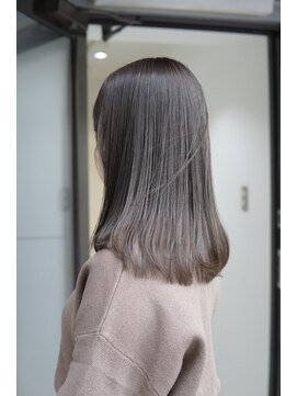 ネイヴィル 銀座(navile) くすみ色と酸性ストレート