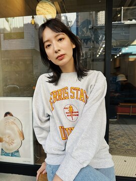 ヒュージ 三軒茶屋(huge) 外ハネボブミディアム×ニュアンスカラー_20代30代