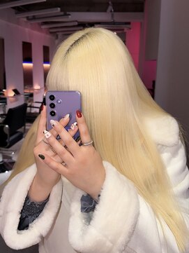 ダズリングディア(Dazzling Deer) 抜きっぱなしブロンド/リタッチブリーチ/ブロンド/ハイトーン