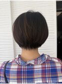 襟足軽めのショート