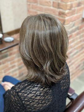 白髪ぼかし／透明感カラー