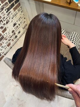 グラスヘアリオン(Grous hair lion) 御茶ノ水/白髪染め/艶レイヤーロング/髪質改善カラー/美髪矯正