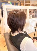 ピンクベージュ