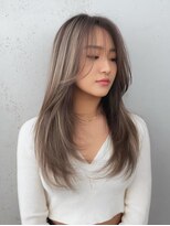 シエラ 堀江(CIERA.)&nbsp;ミディアムレイヤーカットウルフカットミルクティーベージュボブ