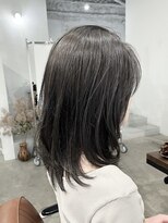 カーフ アオゾラヘアー 光の森2号店(calf AOZORA HAIR) ダークオリーブグレー 大人レイヤー ダークミディアムスタイル