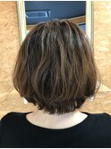 [Hug][鹿沼]ニュアンスゆるパーマ＊前下がりショートボブ＊