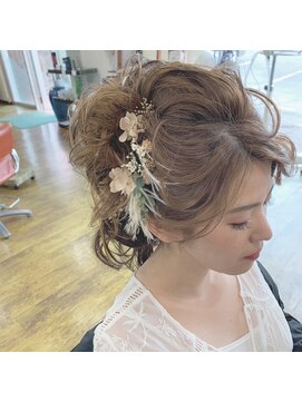 ヘアメイク クープ びいまた店 女神アップスタイル