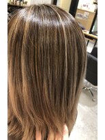 ブリリオ ヘアーアンドスパ(Brillio hair&spa)&nbsp;ハイライトバレイヤージュ
