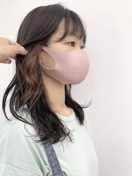 ネオリーブ クーロ(Neolive curro) ピンクベージュインナーカラー♪　デザインカラー