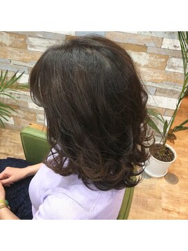 ハウオリ ヘアーワークス(Hauoli hair works) マグネットカラー×カーキアッシュ