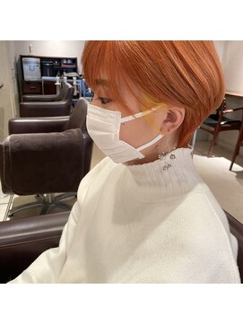 リマ(RIMA) 耳にぎりぎりかけられるショートスタイル