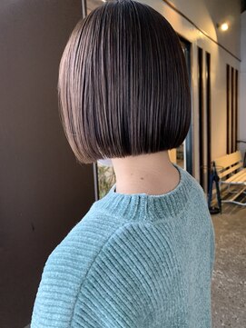 ブルー(BLUE) #BLUEボブ　ベーシックボブ切りっぱなし