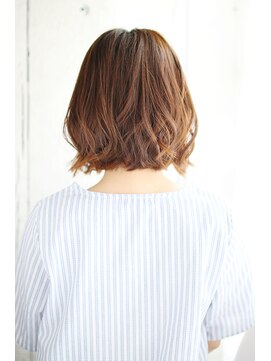 シュシュット(chouchoute) 似合わせカットデザインカラーくびれヘアアースカラーバター/036