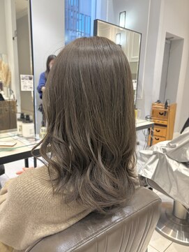 ネオリーブギンザ 銀座店(Neolive GINZA) 赤みを消して柔らかいオリーブグレージュカラー (銀座)