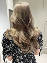 ミンクスオーバー(MINX OVER)&nbsp;レイヤーカット/ブリーチベージュ/顔まわりカット/前髪/髪質改善