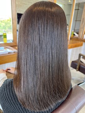 ラ メール ヘア デザイン(La mer HAIR DESIGN) グレージュ切りっぱなしボブ前髪ありミニボブミルクティベージュ