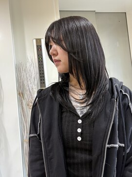 ループ(LOOP) レイヤーカット×暗髪