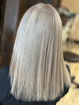 モアムー(Moremuu) 【長尾】ハイトーンベージュ