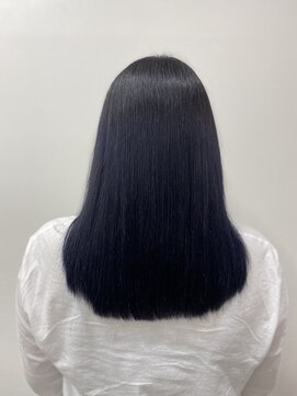 アッシュ系の暗染め