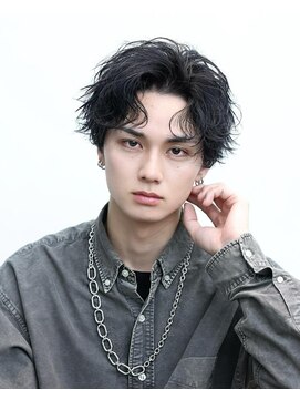 リップス 自由が丘(LIPPS) ツイスパ センターパート