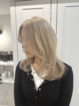 フリーダムガーデン 岡山駅前店(freedom garden) 10代20代30代海外風レイヤー&ミルキーブロンド