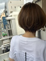モーメント(moment) ショートボブ丸みボブ顔周り透明感ベージュカラー 30代40代50代