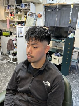 髪座 フェード&スペインカール