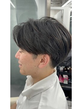 ジエクト アイロ 江坂駅前店(The Ect ilo) メンズ　ショート　センターパート