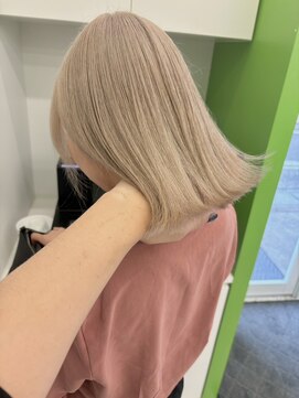 エニフォーイーストハム(Eni for eastham) ブリーチカラー/ミルクティーベージュ