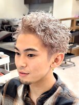 ビューネオ(VIEW NEO)&nbsp;メンズパーマ/スパイキーショート/ツイスト/ハイトーン/谷町