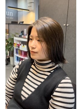 アン 武蔵小杉(un) ★斜めバングうるツヤ20代30代40代◎ハッシュカット