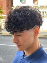 ローウェ バイ フィフス 立川メンズサロン(Louwe by fifth)&nbsp;立川外国人風スペインカール刈り上げフェードメンズパーマ強め