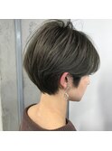 センターパート　大人ショート　くびれショートハンサムショート