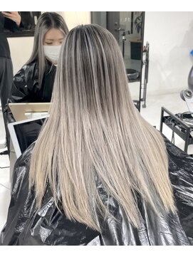 神戸三宮　ハイライト　バレイヤージュ