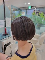 クオーター(QUARTER)&nbsp;メリハリミニボブ