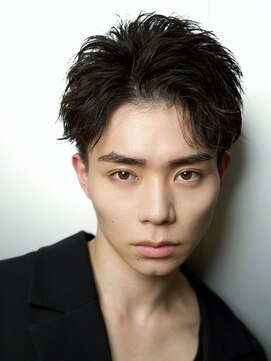 ルーシー 川越(LUCEY) センターパートフェザーパーマシャドウパーマメンズパーマ