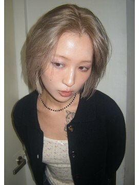 レコ 渋谷(LECO) ホワイトベージュカラー