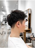 天神大名ツーブロック刈り上げアップバングスパイキーショート