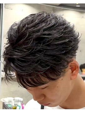 イーラ アメ村店(era) フェザーパーマ